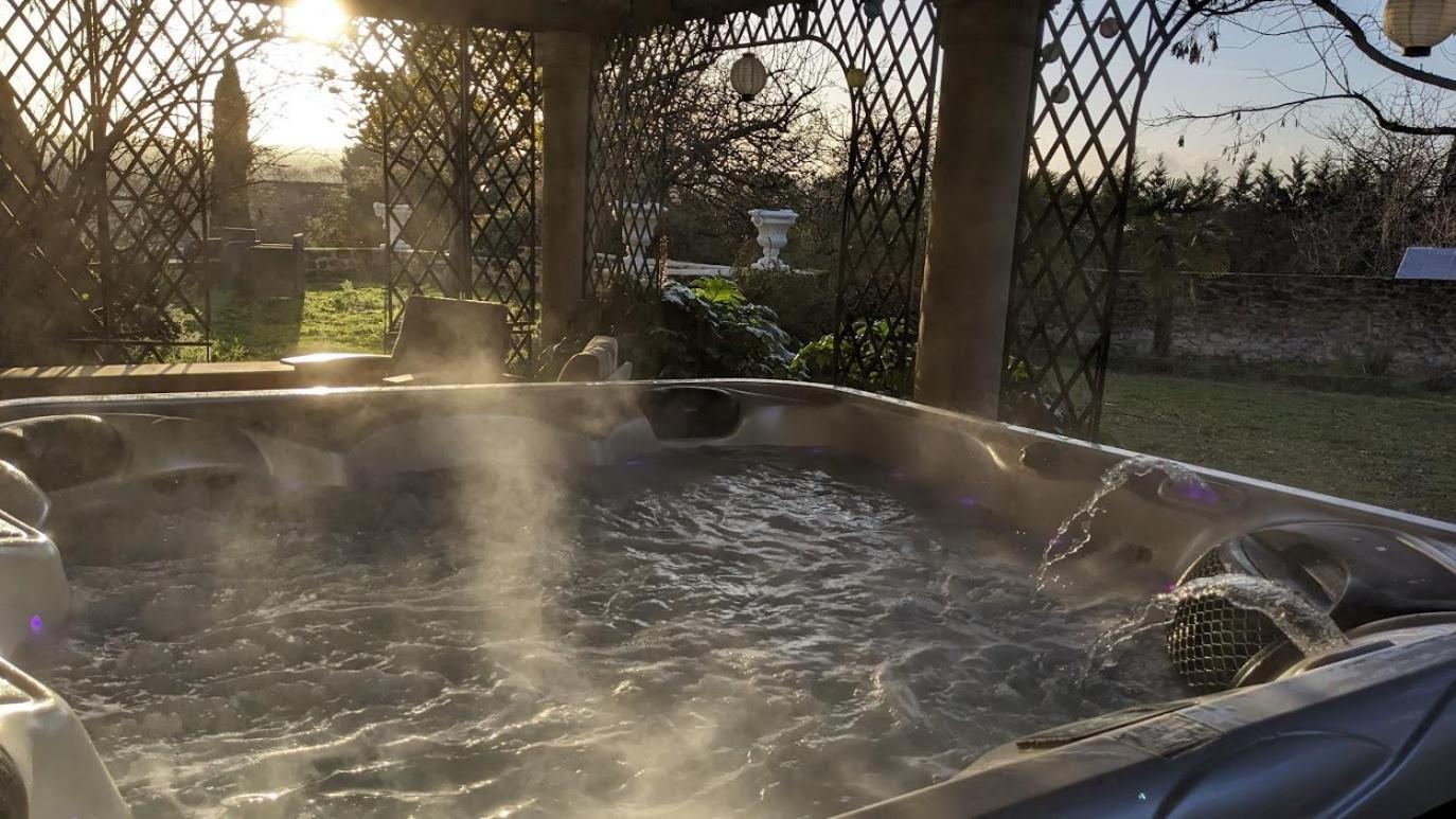 Отель Domaine Les Feuillants Crouzilles Экстерьер фото